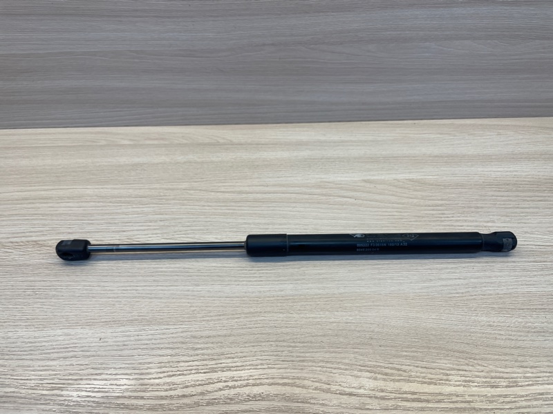 Амортизатор багажника