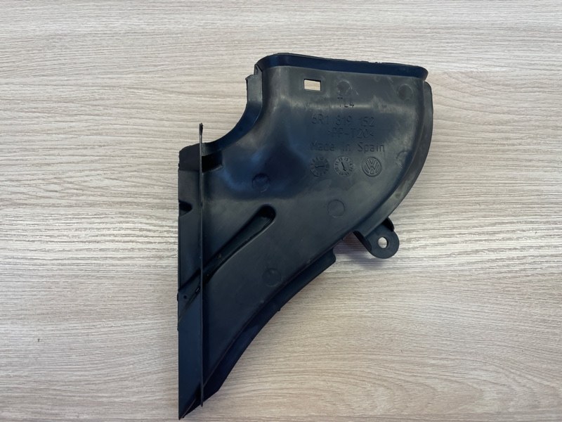 Воздуховод салона