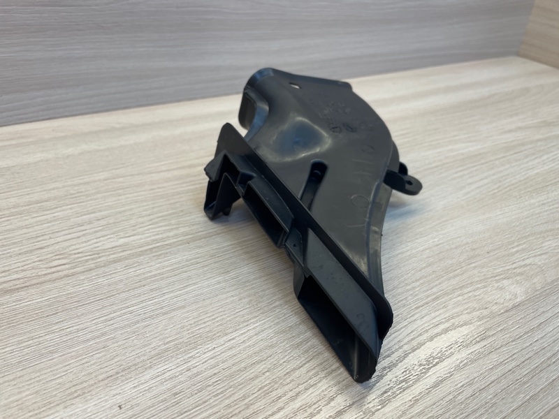 Воздуховод салона