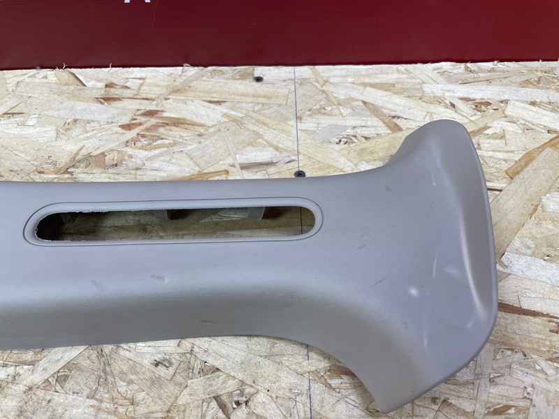 Обшивка средней стойки