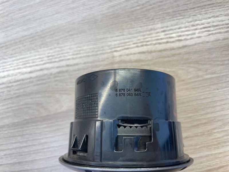 Воздушный дефлектор салона