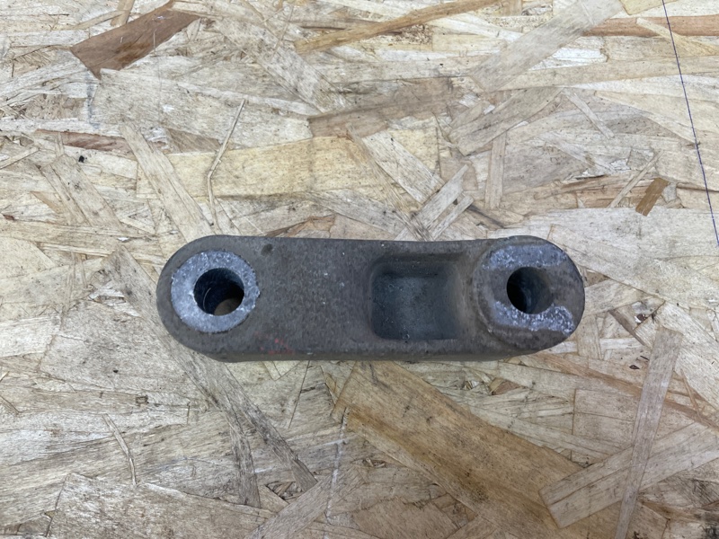 Кронштейн опоры кпп