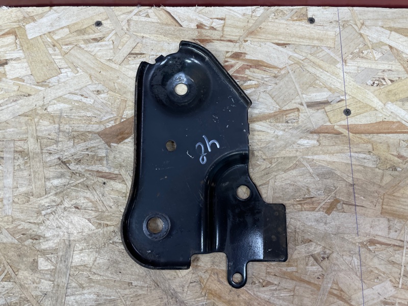 Кронштейн подрамника