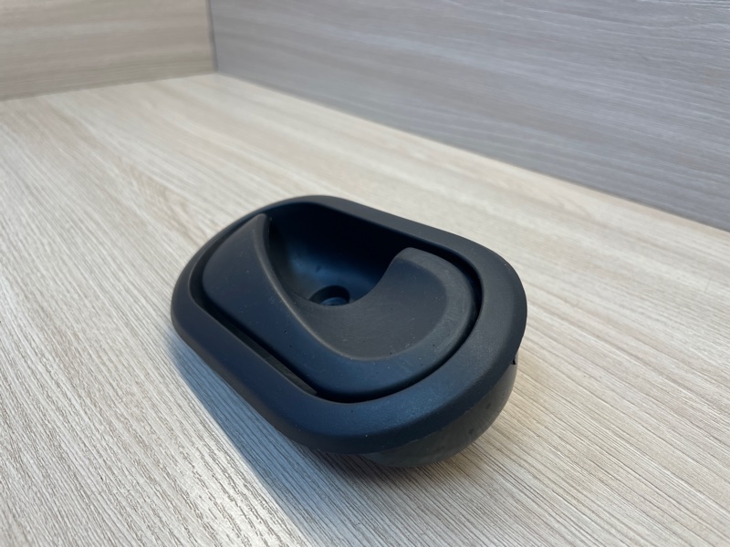 Внутренняя  ручка двери