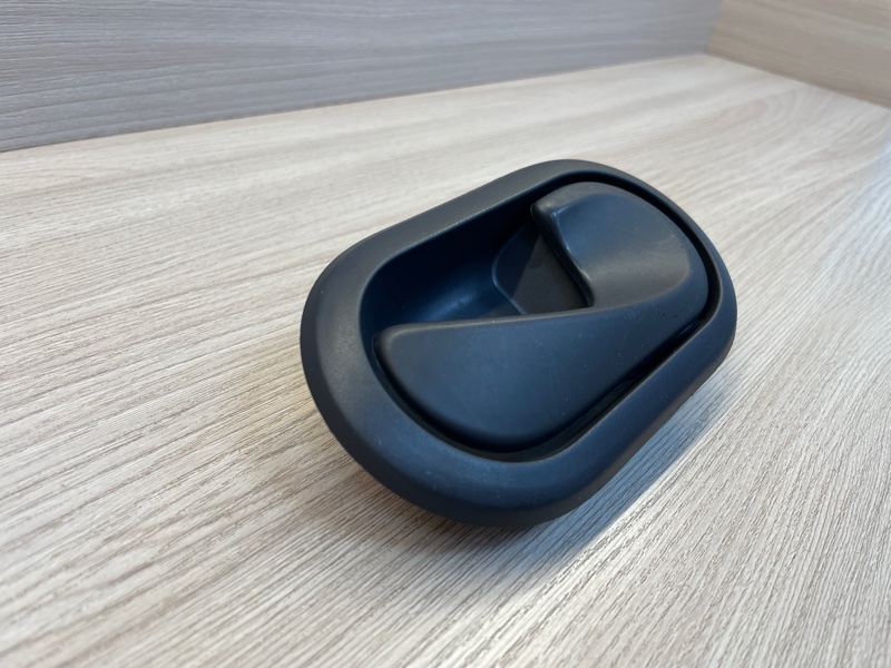 Внутренняя  ручка двери