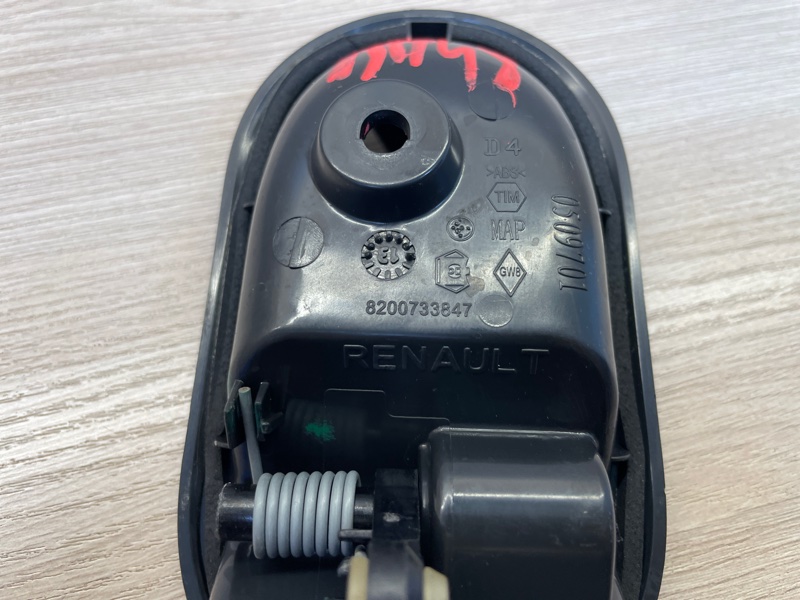 Внутренняя  ручка двери