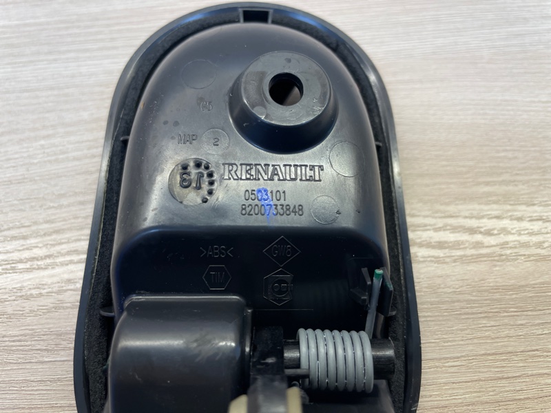 Внутренняя  ручка двери