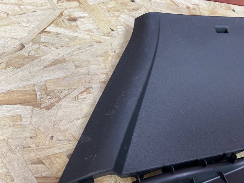 Обшивка багажника