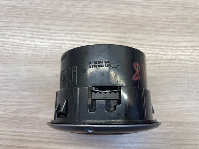 Воздушный дефлектор салона