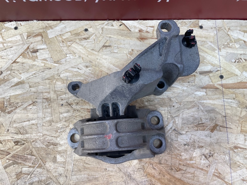 Опора двигателя