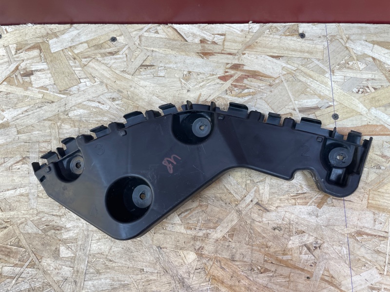 Кронштейн бампера