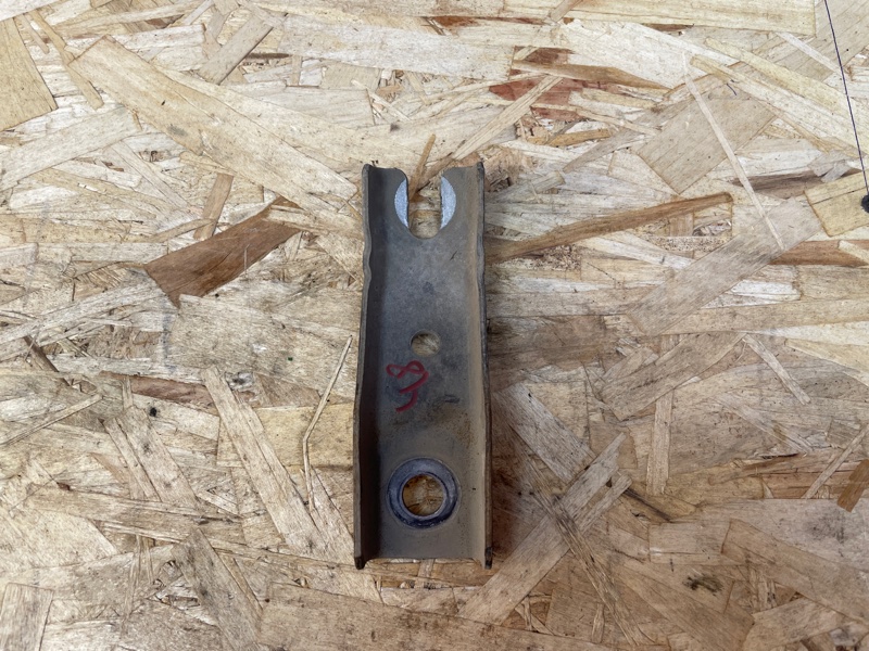 Кронштейн опоры кпп