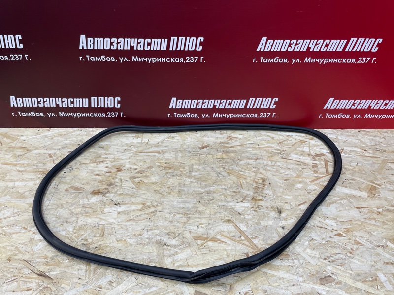 Уплотнитель двери