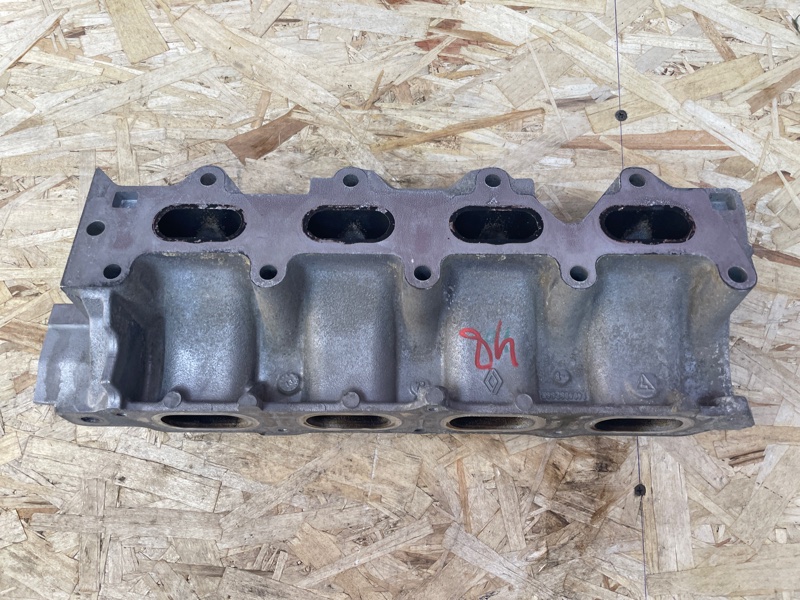 Впускной коллектор