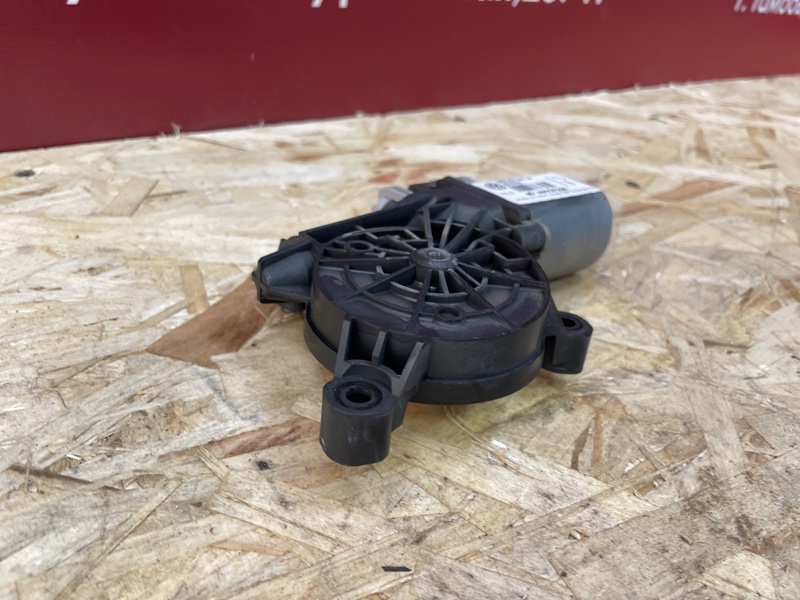 Мотор стеклоподъемника