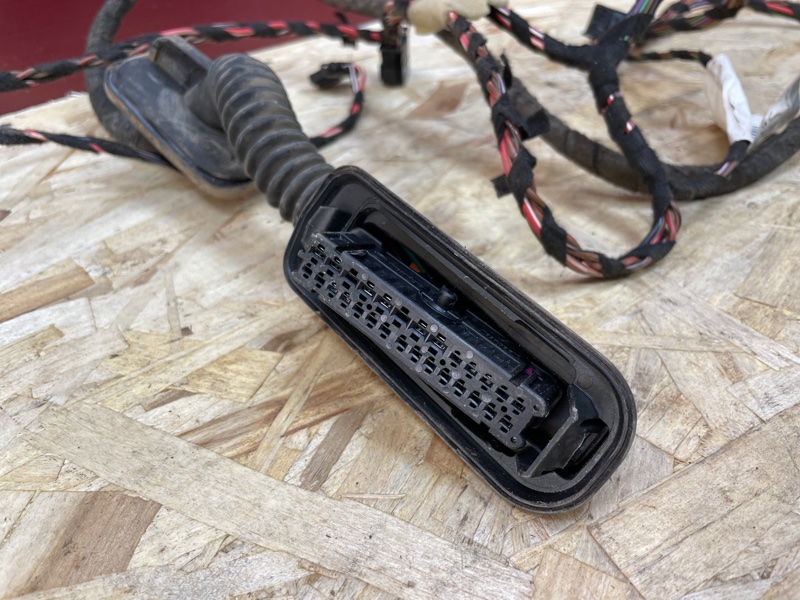 Проводка      двери