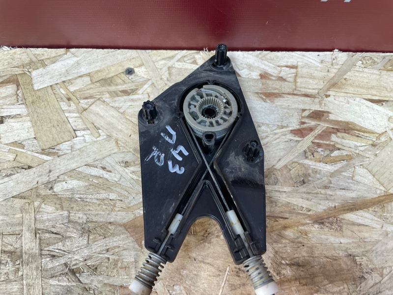 Трапеция стеклоподъемника