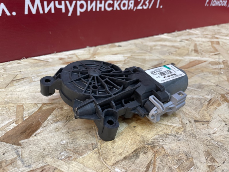 Мотор стеклоподъемника