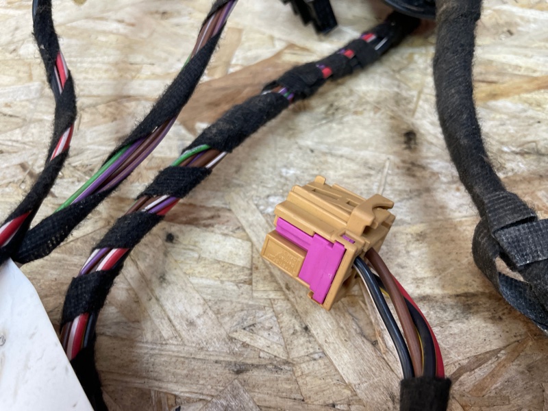 Проводка двери