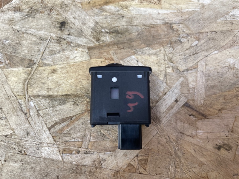 Кнопка корректора фар