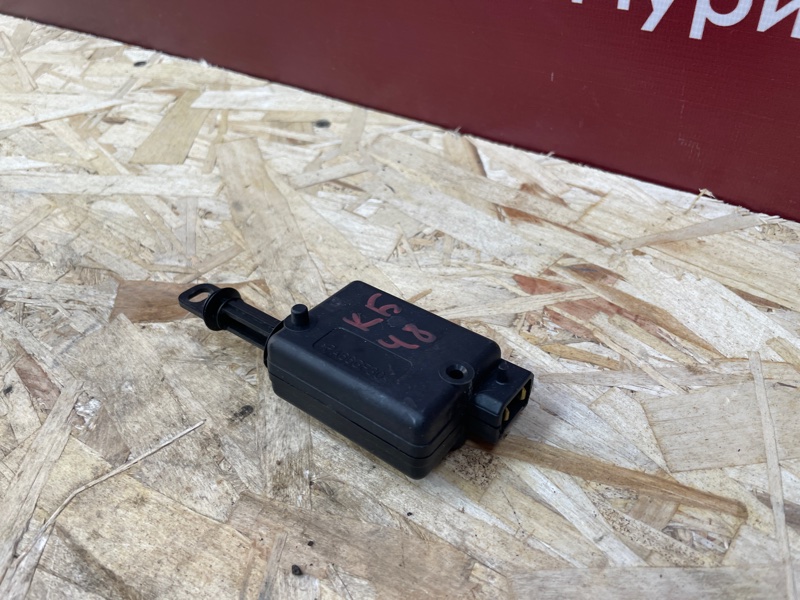 Привод замка багажника