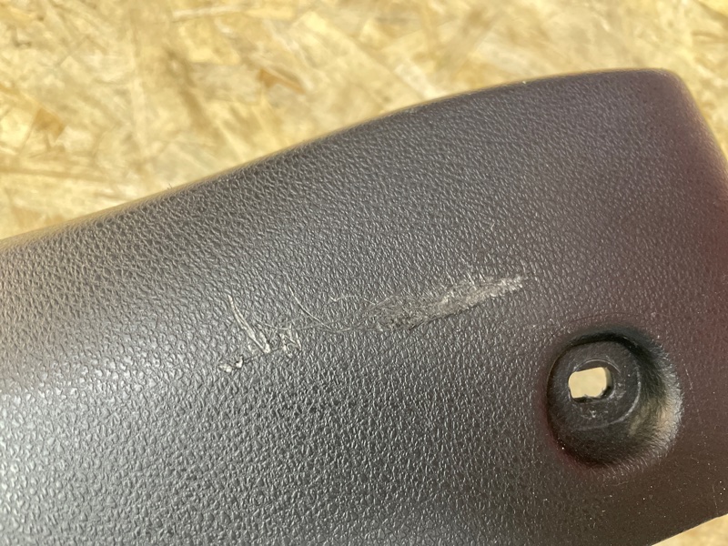 Консоль между сидений