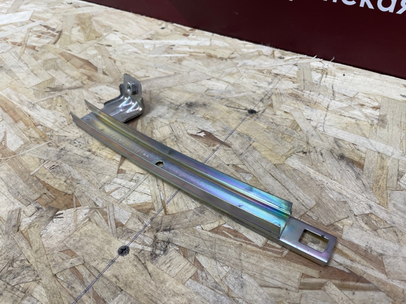 Направляющая стекла     двери