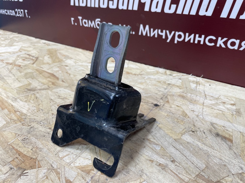 Опора двигателя