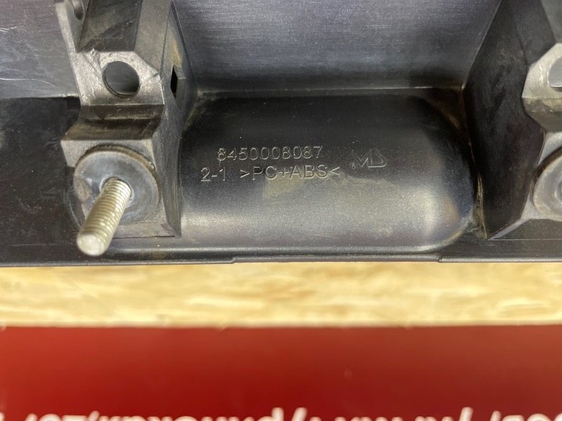 Накладка крышки багажника