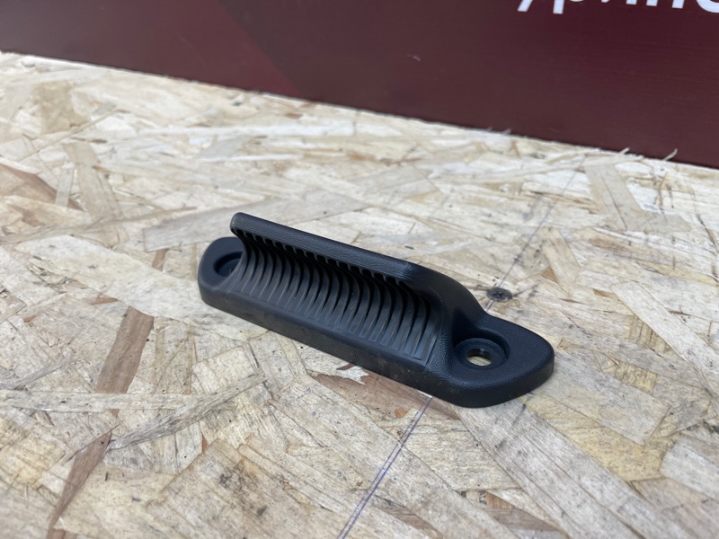 Ручка открывания багажника