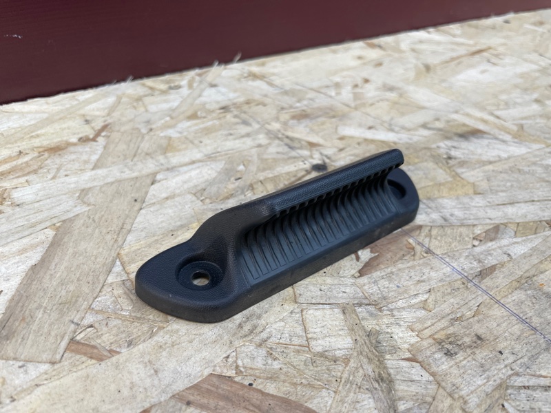 Ручка открывания багажника