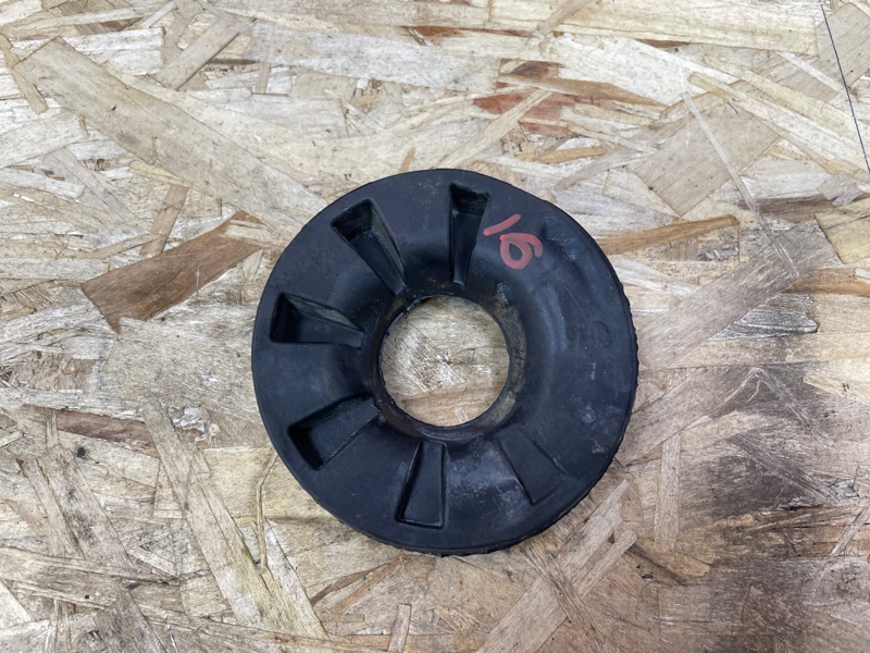 Верхняя опора    пружины