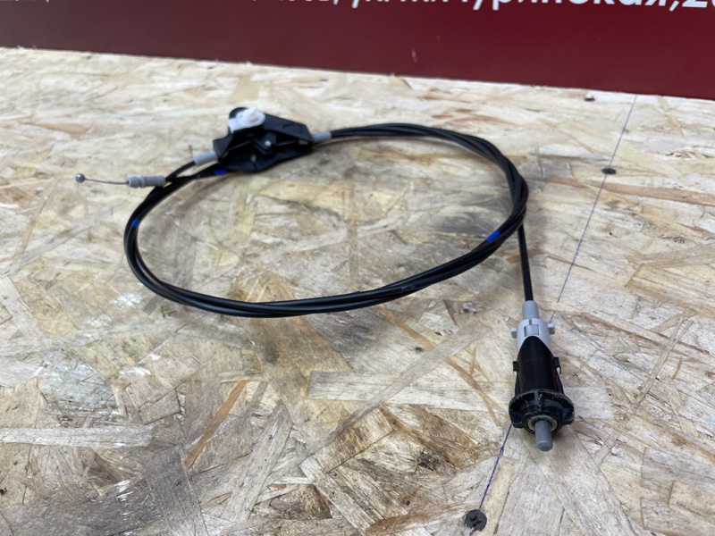 Трос лючка бензобака