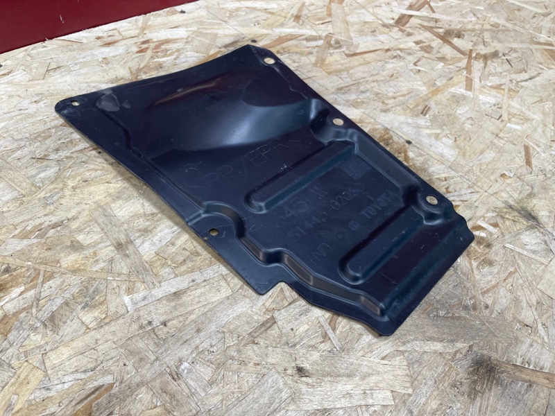 Пыльник двигателя