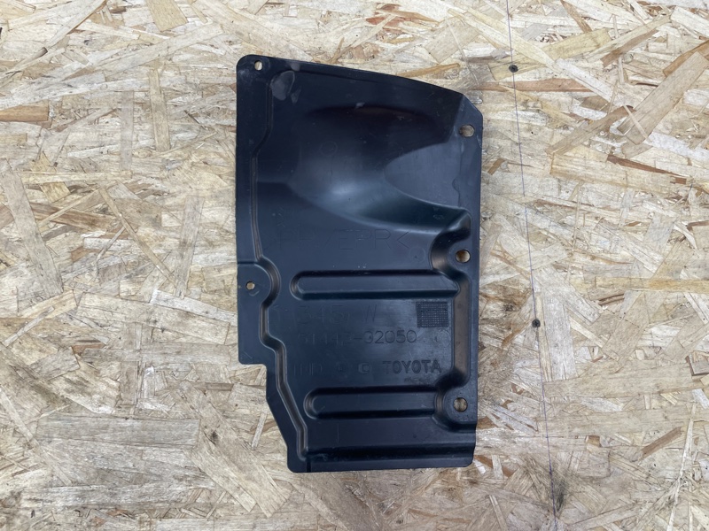 Пыльник двигателя