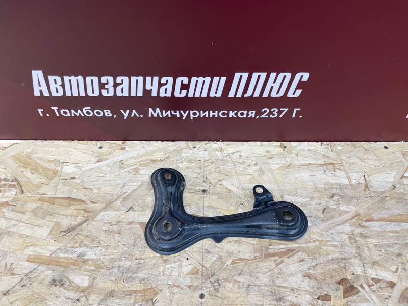 Кронштейн подрамника