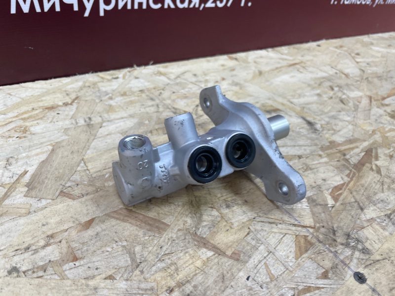 Главный тормозной цилиндр