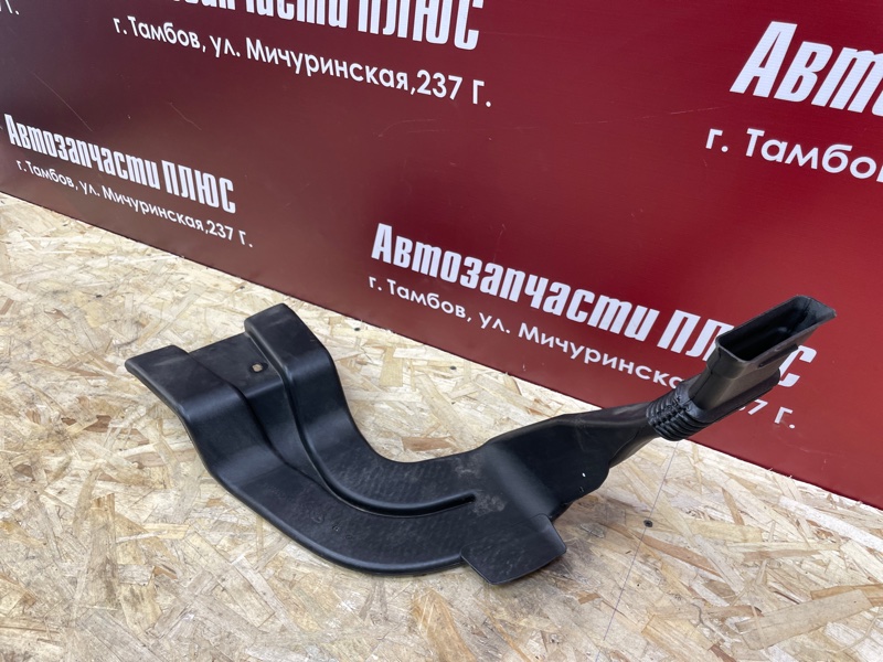 Воздуховод салона