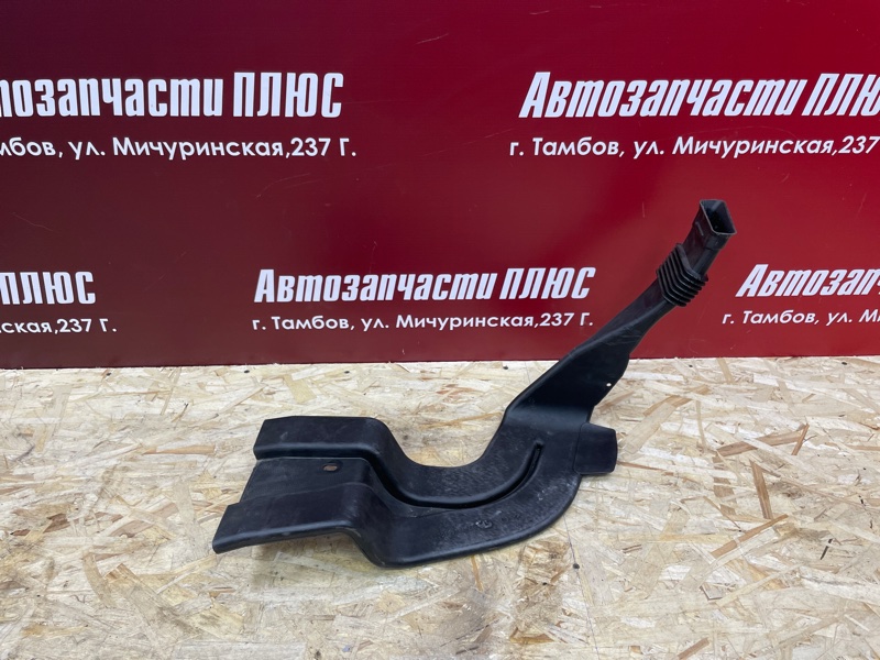 Воздуховод салона