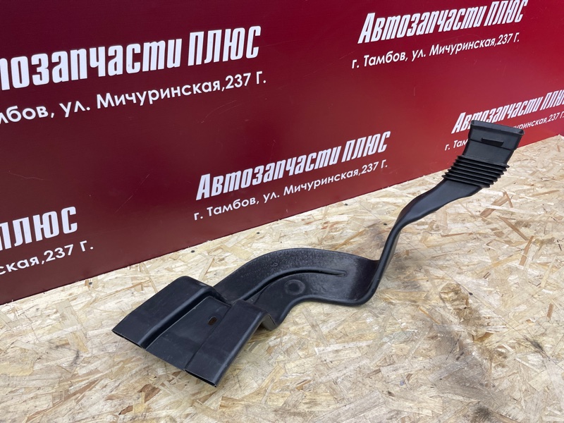 Воздуховод салона