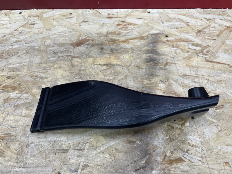 Воздуховод отопителя