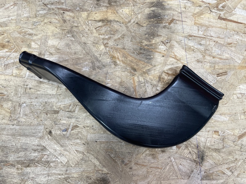 Воздуховод салона