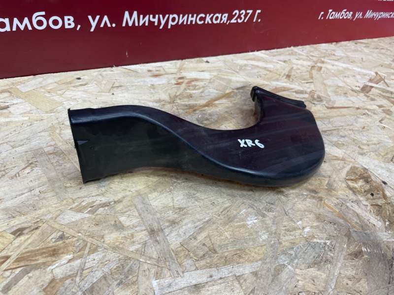 Воздуховод салона