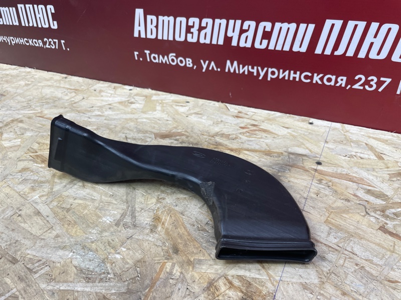 Воздуховод салона