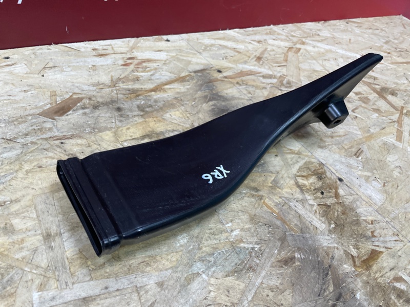 Воздуховод отопителя