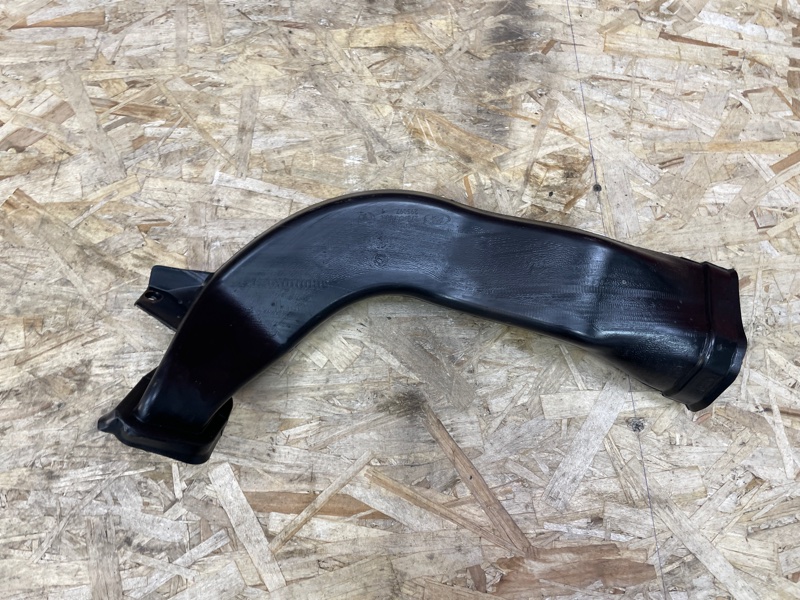 Воздуховод отопителя