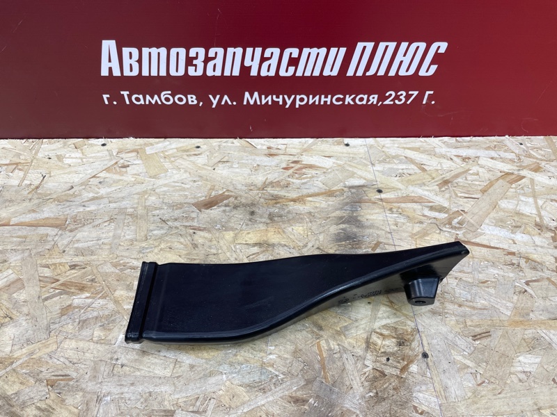 Воздуховод отопителя