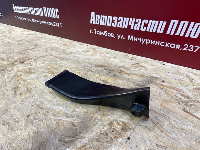 Воздуховод отопителя