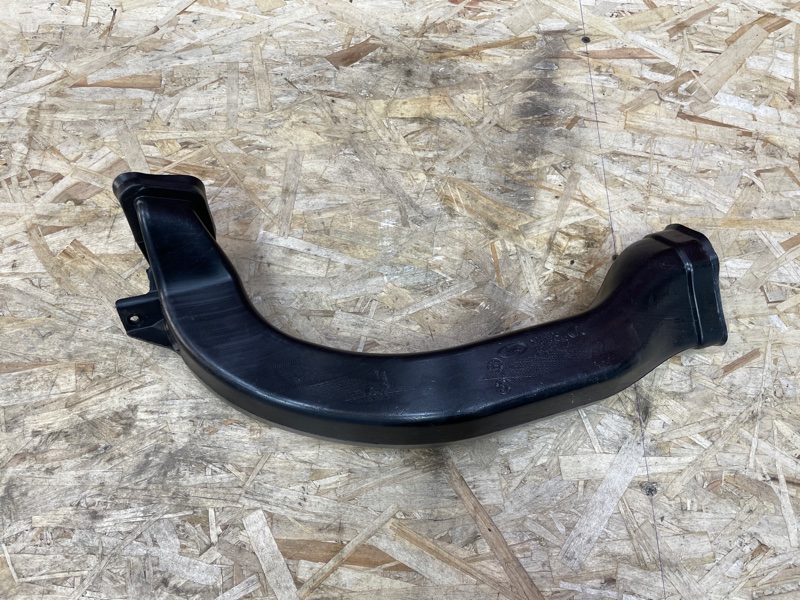 Воздуховод отопителя