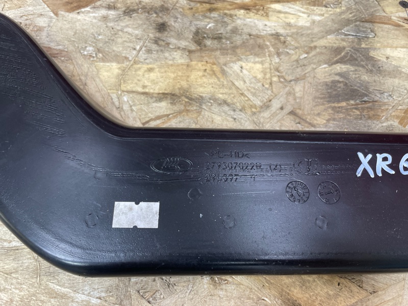 Воздуховод салона